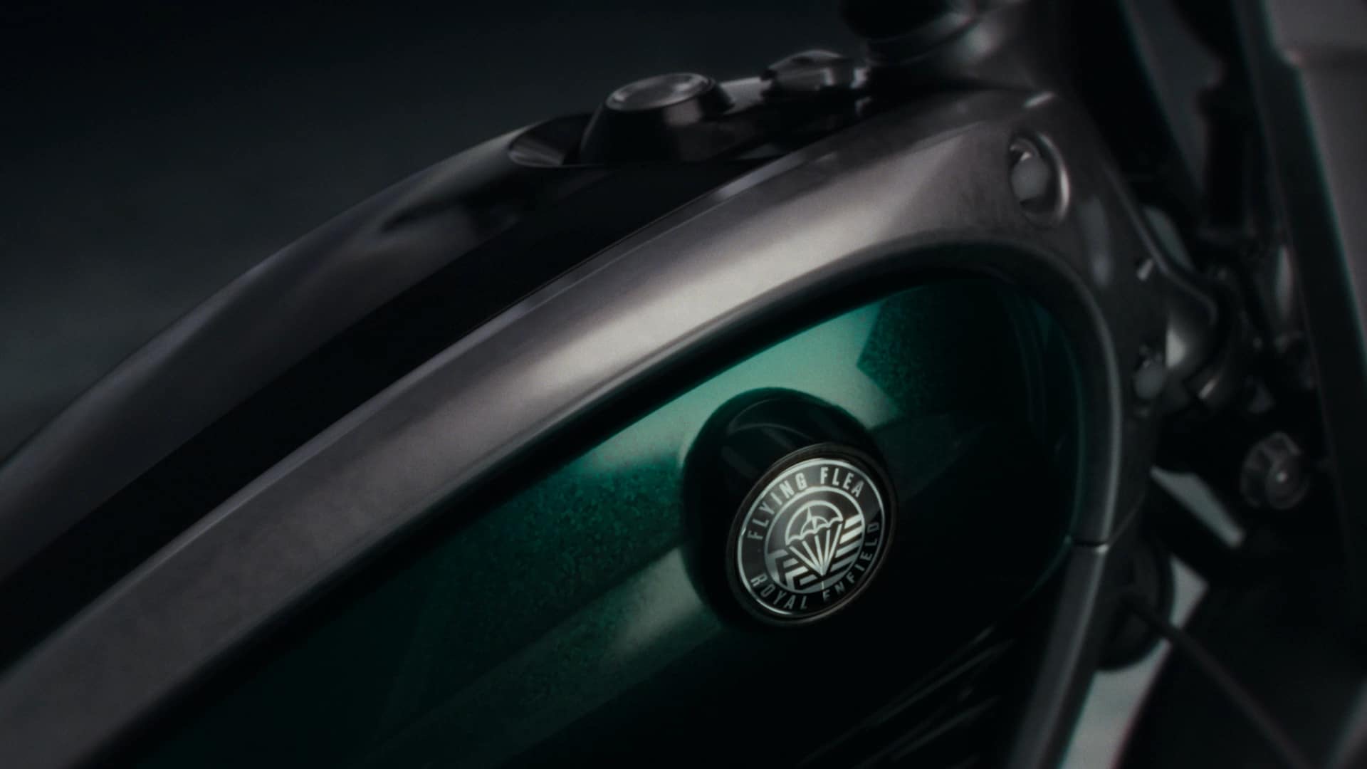 Royal Enfield — image 02
